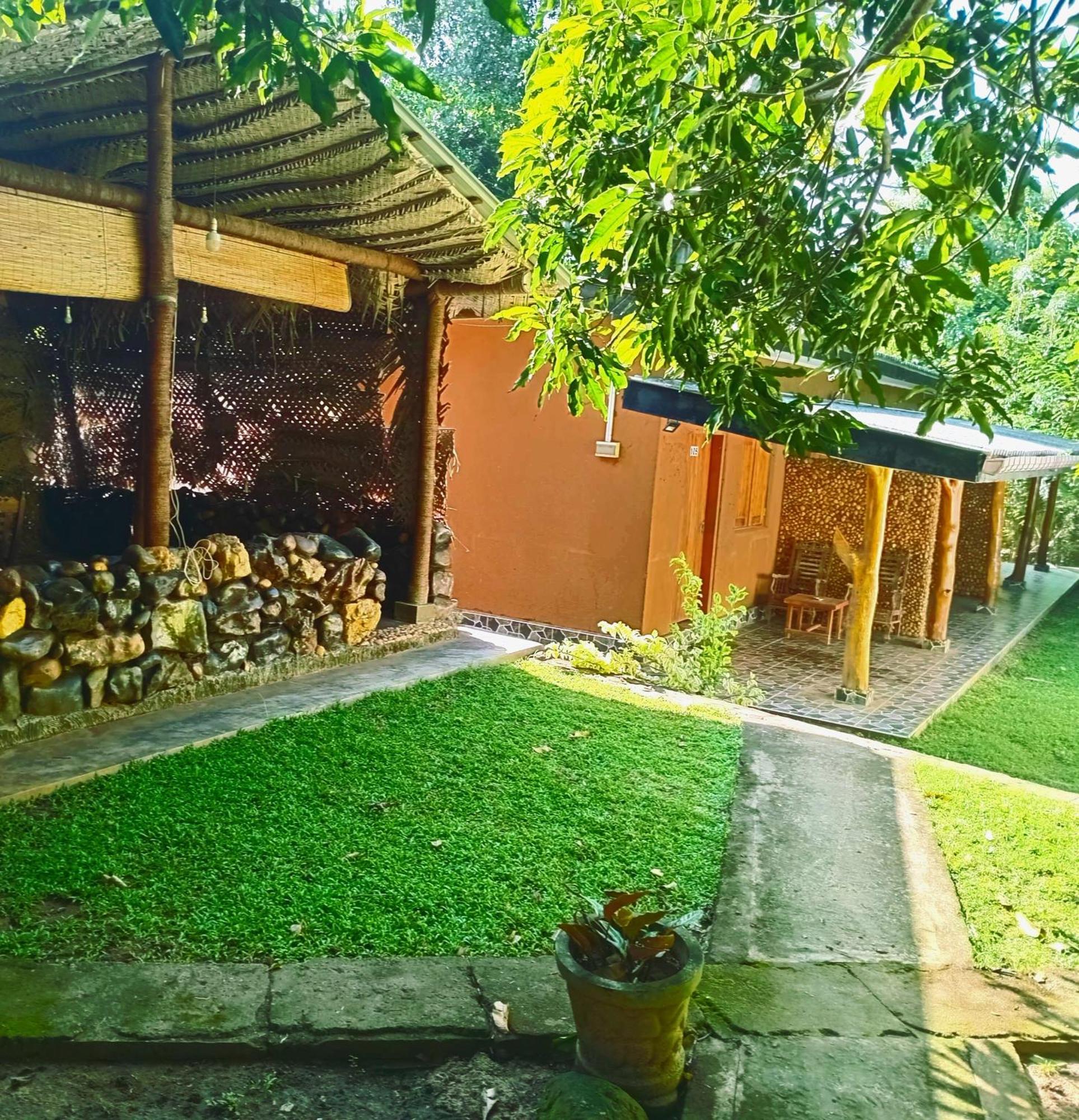 Elephant Paradise Safari Bungalow Удавалаве Екстер'єр фото